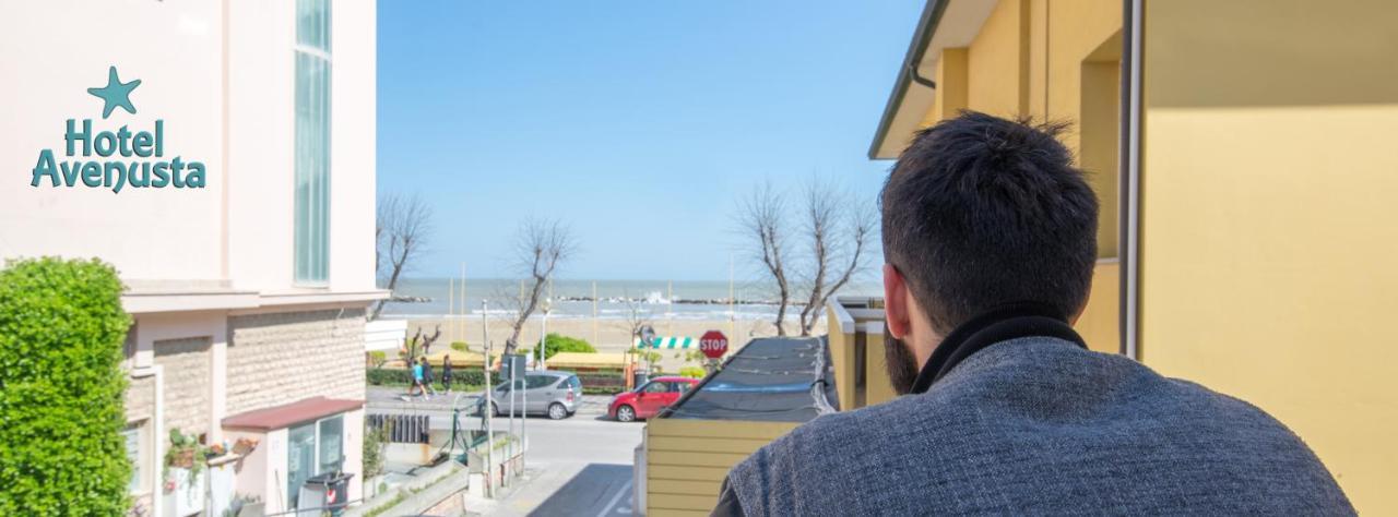艾弗尼斯塔酒店 Viserba Di Rimini 外观 照片